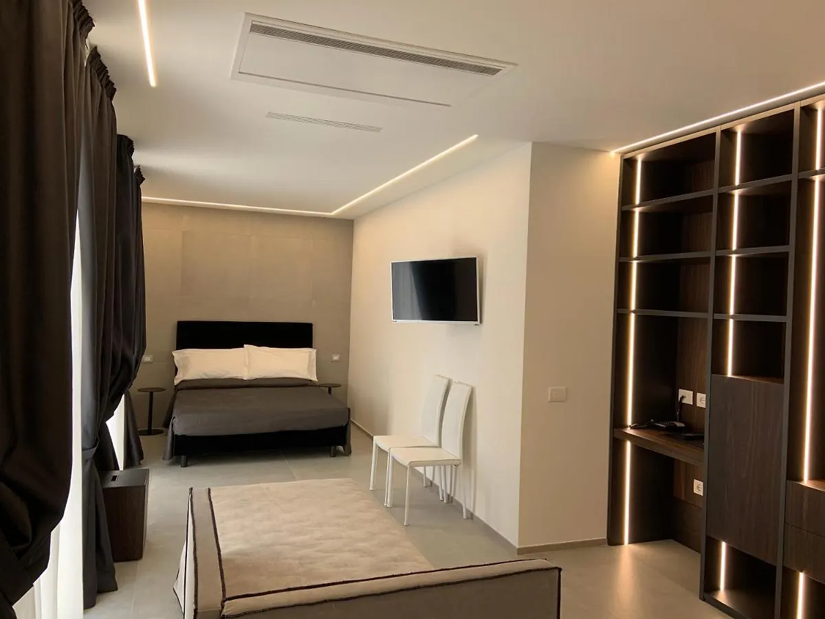Hotel Commodore 切尔维亚