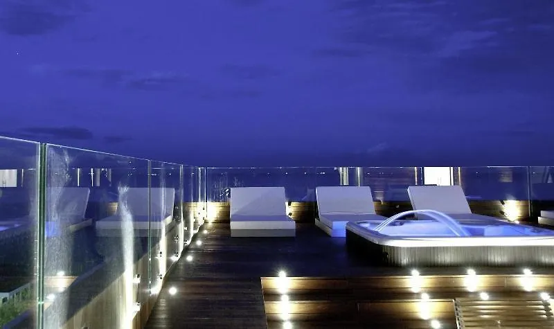 Hotel Commodore Cervia 4*,